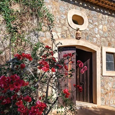 Preciosa Casa Familiar Cerca Esporlas Na Servera