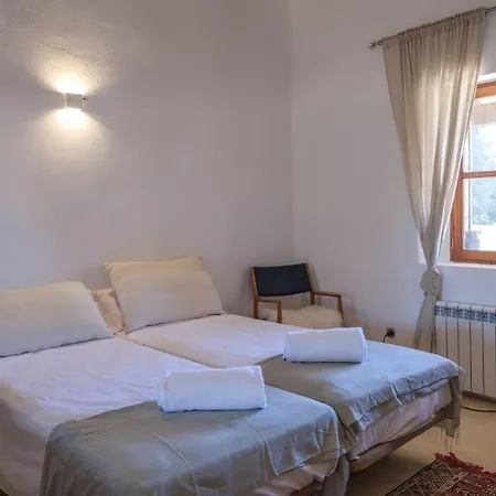 Preciosa Casa Familiar Cerca Esporlas Na Servera *